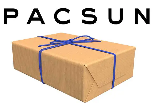 does pacsun ship to canada